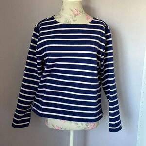 Vineyard vines long sleeve navy and white striped top size XS